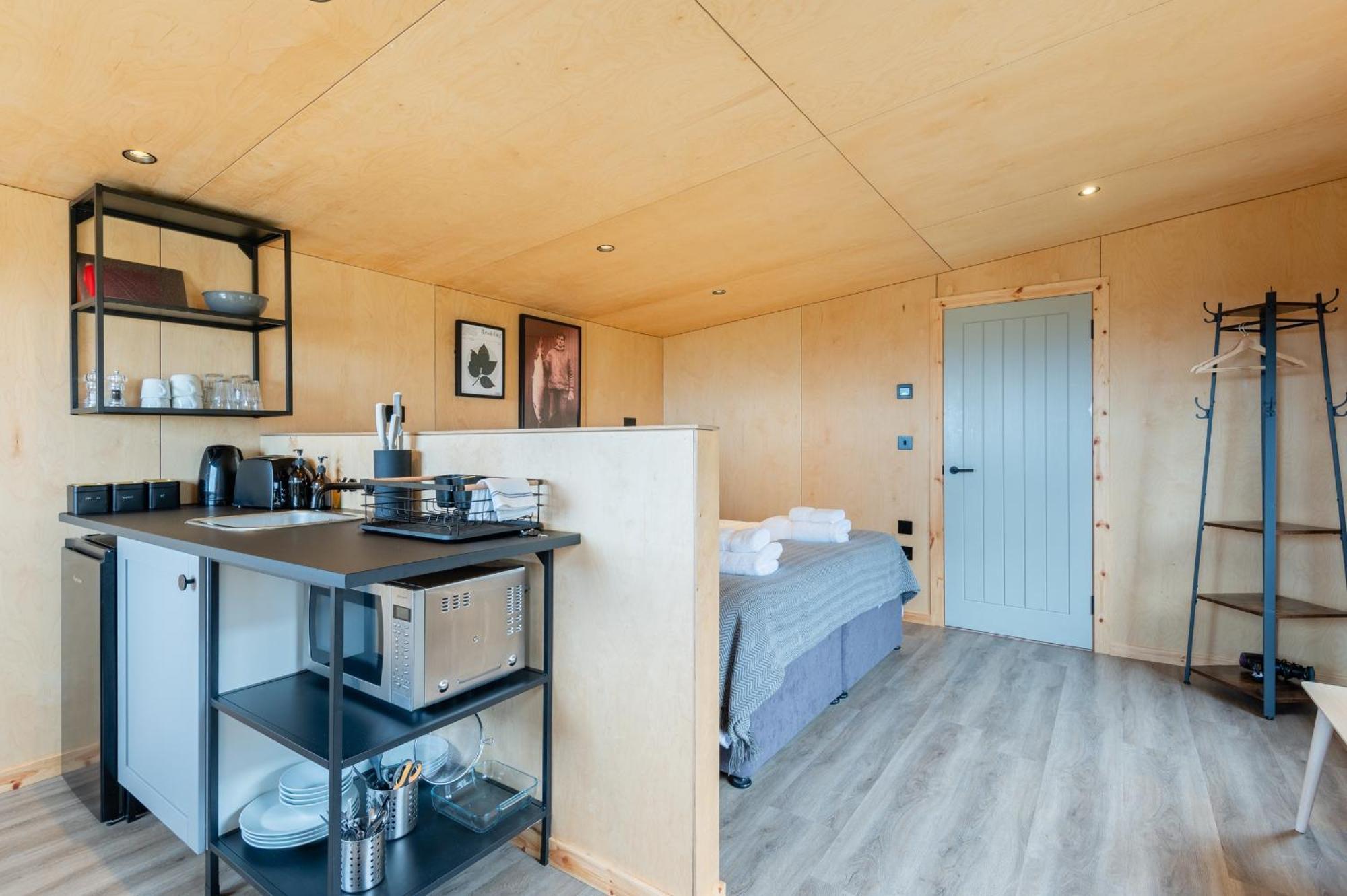 Rustic Cabins, Sea Views From Rewilded Farm With Highland Cows Сент-Андрус Экстерьер фото